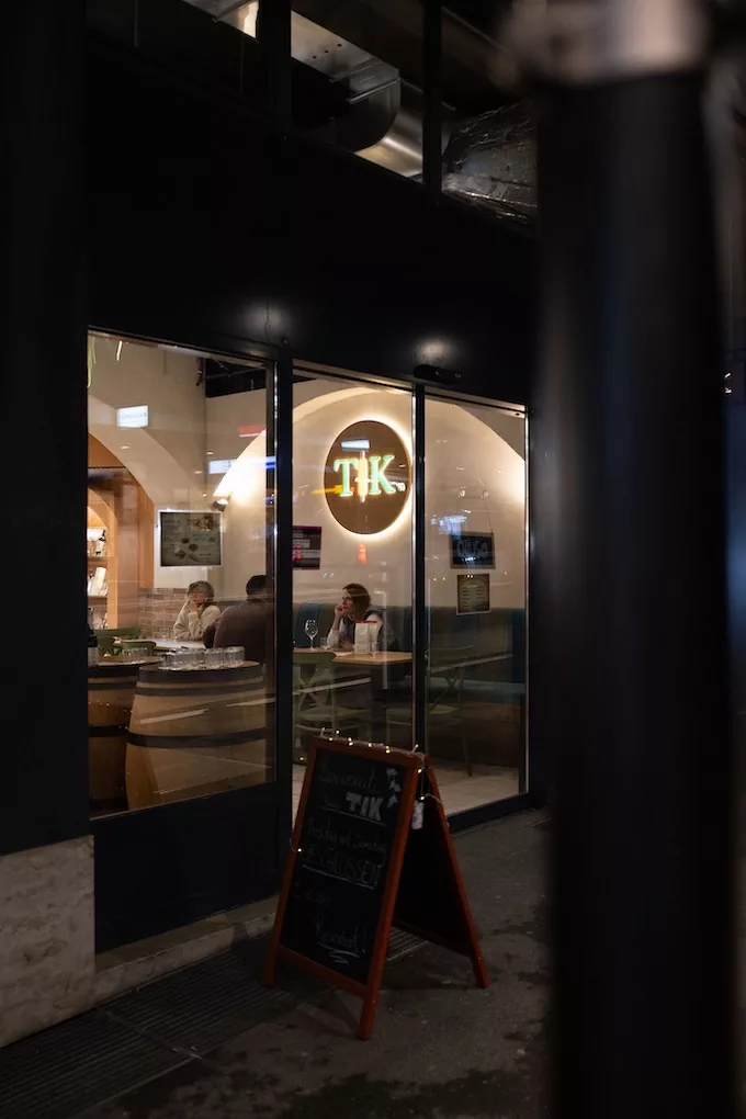 Restaurant TIK 19