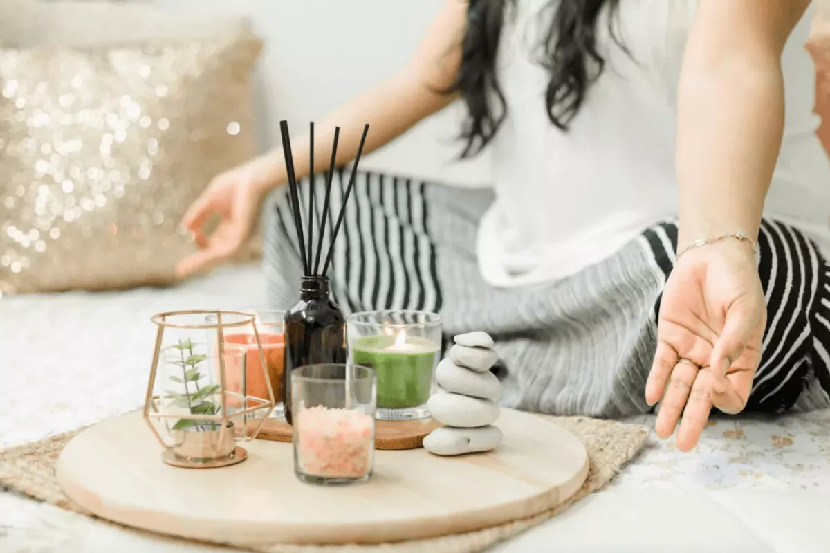 Tips and tricks for using candles in home and office decoration